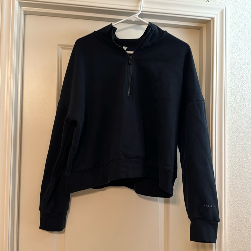 *LIKE NEW* Fabletics Cropped Half Zip